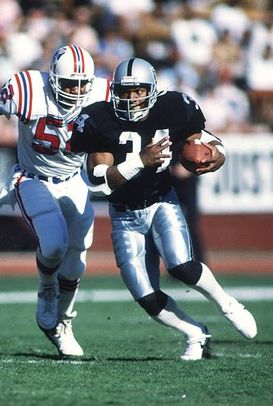 Bo Jackson hated Tampa Bay — and he ended up in Oakland.