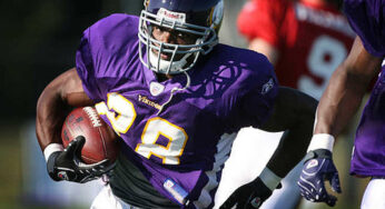 Who Do You Draft No. 1 Overall? Arian Foster vs Adrian Peterson
